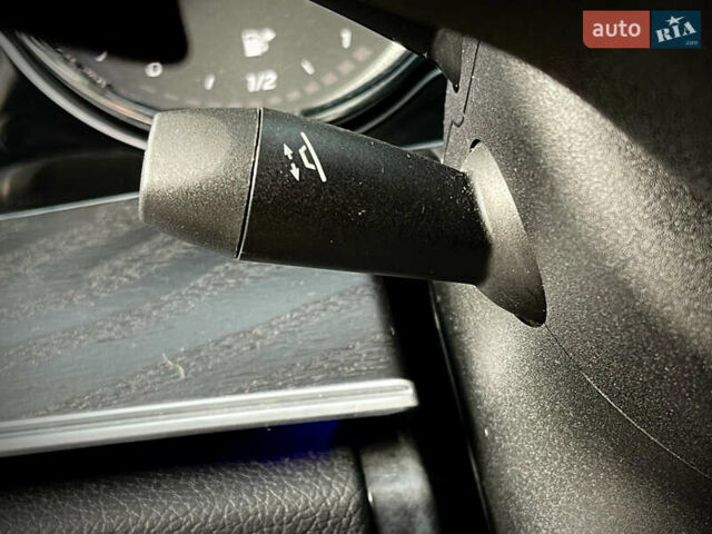 Черный Мерседес Е-Класс, объемом двигателя 1.99 л и пробегом 95 тыс. км за 31700 $, фото 22 на Automoto.ua