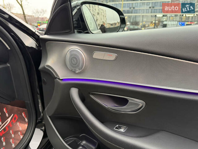 Чорний Мерседес Е-Клас, об'ємом двигуна 2 л та пробігом 204 тис. км за 31500 $, фото 42 на Automoto.ua