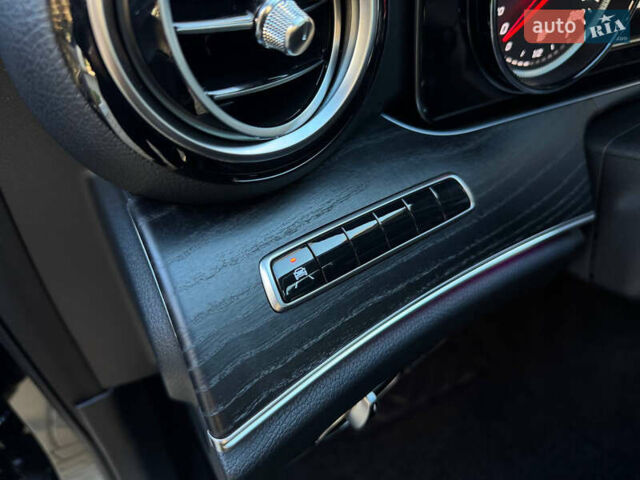 Мерседес Е-Класс 2019 в Одессе на Automoto.ua Черный Мерседес Е-Класс, объемом двигателя 1.95 л и пробегом 109 тыс. км за 32900 $, фото 17 на Automoto.ua