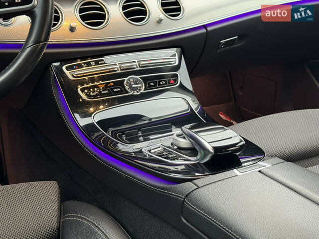 Чорний Мерседес Е-Клас, об'ємом двигуна 2 л та пробігом 204 тис. км за 31500 $, фото 38 на Automoto.ua