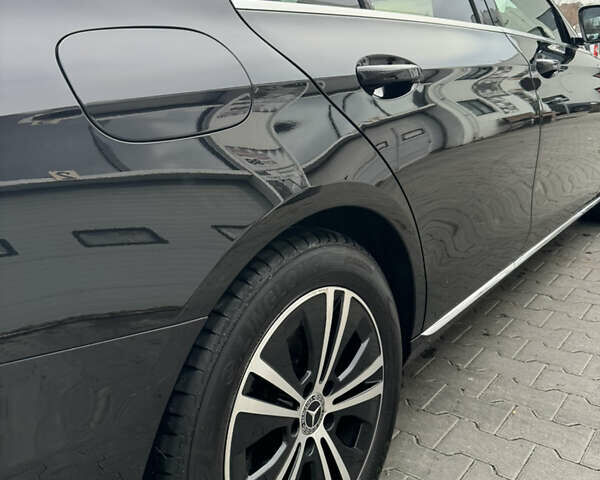 Чорний Мерседес Е-Клас, об'ємом двигуна 1.95 л та пробігом 215 тис. км за 29999 $, фото 6 на Automoto.ua