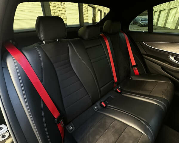 Черный Мерседес Е-Класс, объемом двигателя 1.95 л и пробегом 229 тыс. км за 33000 $, фото 50 на Automoto.ua