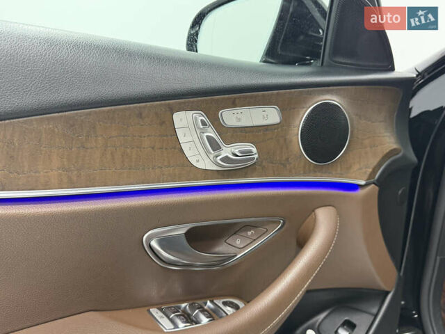 Черный Мерседес Е-Класс, объемом двигателя 2 л и пробегом 142 тыс. км за 36900 $, фото 26 на Automoto.ua