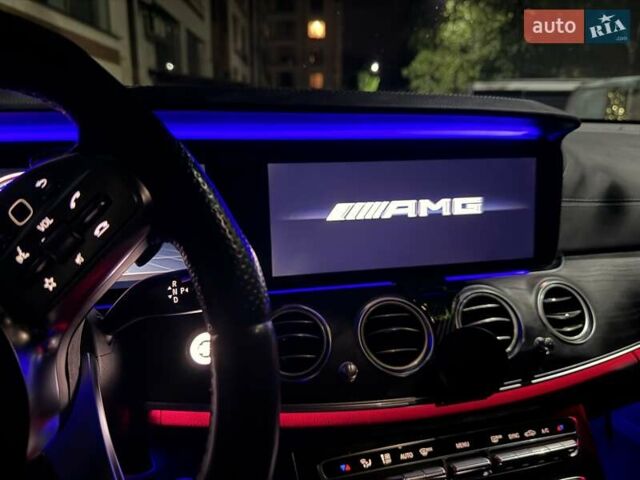 Черный Мерседес Е-Класс, объемом двигателя 3.98 л и пробегом 63 тыс. км за 74500 $, фото 30 на Automoto.ua