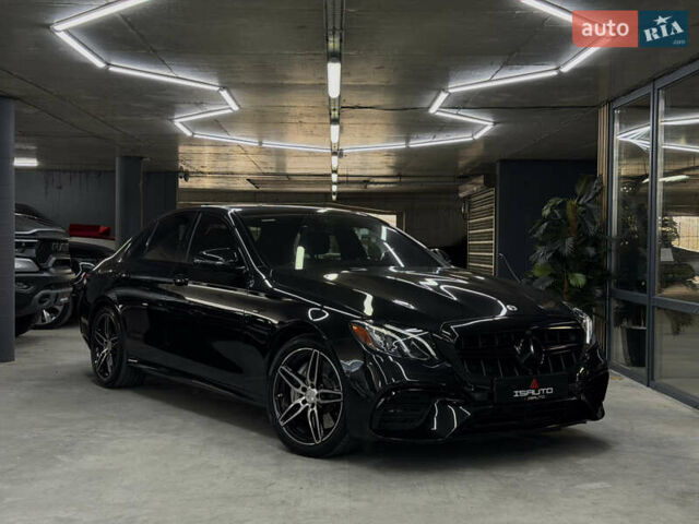 Черный Мерседес Е-Класс, объемом двигателя 3 л и пробегом 113 тыс. км за 38900 $, фото 1 на Automoto.ua