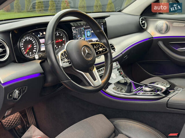 Чорний Мерседес Е-Клас, об'ємом двигуна 2 л та пробігом 204 тис. км за 31500 $, фото 23 на Automoto.ua