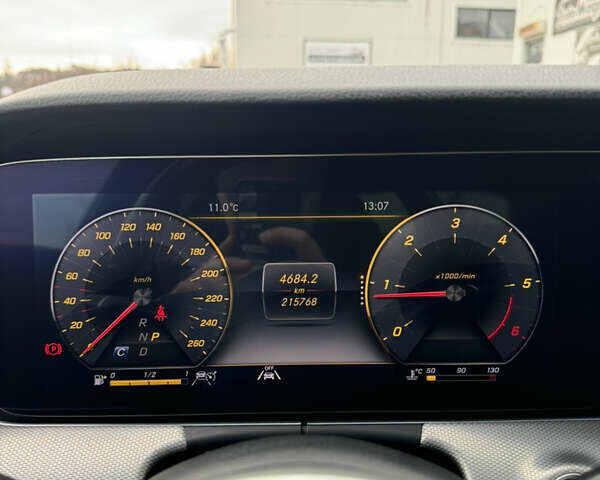 Чорний Мерседес Е-Клас, об'ємом двигуна 1.95 л та пробігом 215 тис. км за 29999 $, фото 23 на Automoto.ua