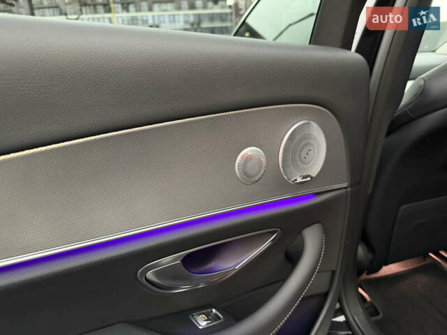 Чорний Мерседес Е-Клас, об'ємом двигуна 2 л та пробігом 204 тис. км за 31500 $, фото 30 на Automoto.ua