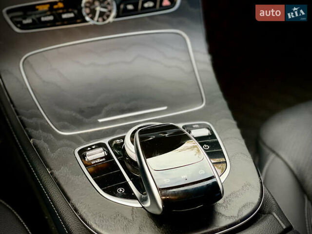 Черный Мерседес Е-Класс, объемом двигателя 1.99 л и пробегом 95 тыс. км за 31700 $, фото 34 на Automoto.ua