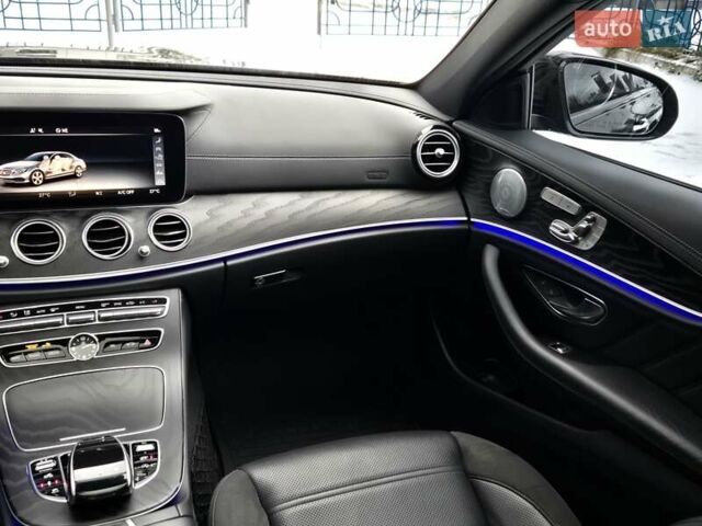 Чорний Мерседес Е-Клас, об'ємом двигуна 3 л та пробігом 43 тис. км за 45000 $, фото 32 на Automoto.ua