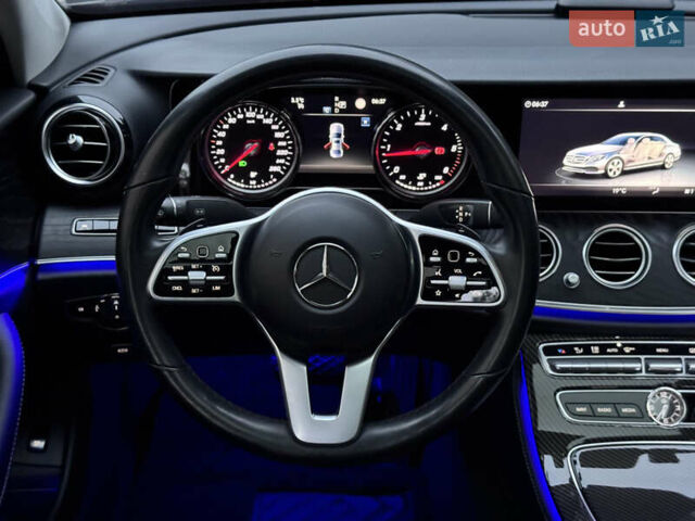 Черный Мерседес Е-Класс, объемом двигателя 1.95 л и пробегом 109 тыс. км за 32900 $, фото 26 на Automoto.ua