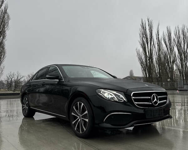 Чорний Мерседес Е-Клас, об'ємом двигуна 2 л та пробігом 67 тис. км за 39000 $, фото 10 на Automoto.ua