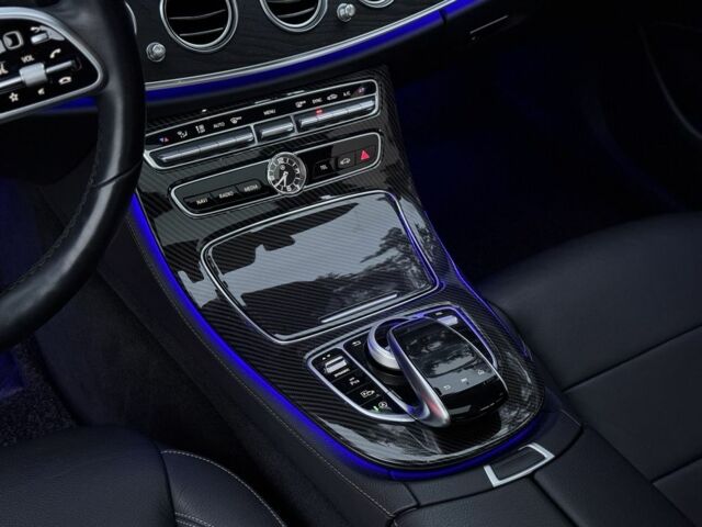 Чорний Мерседес Е-Клас, об'ємом двигуна 2 л та пробігом 109 тис. км за 32900 $, фото 15 на Automoto.ua