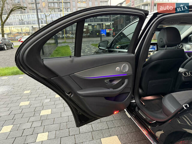 Чорний Мерседес Е-Клас, об'ємом двигуна 2 л та пробігом 204 тис. км за 31500 $, фото 29 на Automoto.ua