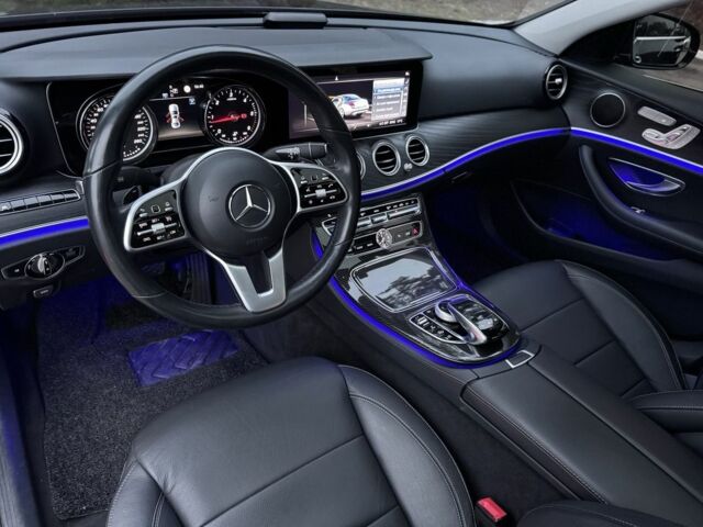 Чорний Мерседес Е-Клас, об'ємом двигуна 2 л та пробігом 109 тис. км за 32900 $, фото 16 на Automoto.ua