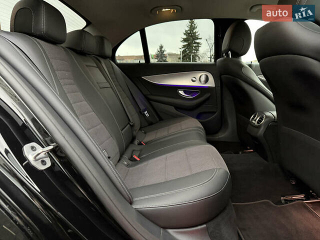 Чорний Мерседес Е-Клас, об'ємом двигуна 2 л та пробігом 204 тис. км за 31500 $, фото 33 на Automoto.ua