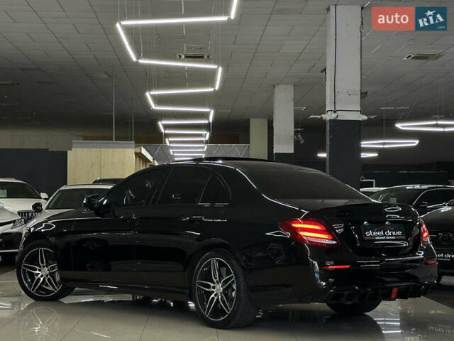 Мерседес Е-Класс 2019 в Николаеве на Automoto.ua Черный Мерседес Е-Класс, объемом двигателя 3 л и пробегом 111 тыс. км за 39990 $, фото 5 на Automoto.ua