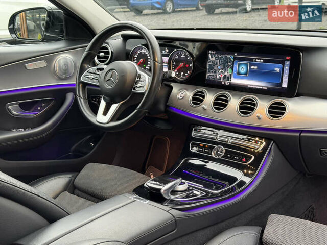 Чорний Мерседес Е-Клас, об'ємом двигуна 2 л та пробігом 204 тис. км за 31500 $, фото 40 на Automoto.ua