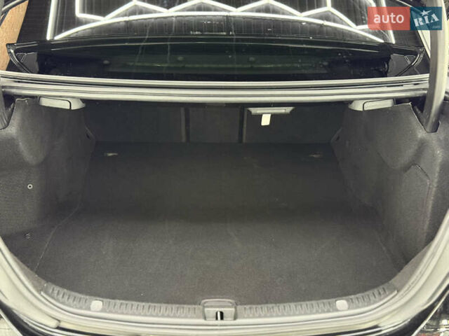 Черный Мерседес Е-Класс, объемом двигателя 1.95 л и пробегом 150 тыс. км за 47777 $, фото 56 на Automoto.ua