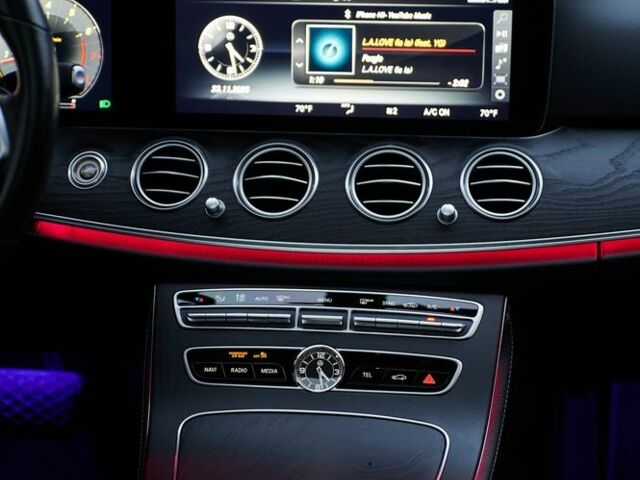 Черный Мерседес Е-Класс, объемом двигателя 2 л и пробегом 64 тыс. км за 45000 $, фото 15 на Automoto.ua