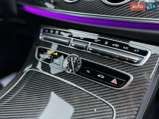 Чорний Мерседес Е-Клас, об'ємом двигуна 1.95 л та пробігом 112 тис. км за 38400 $, фото 51 на Automoto.ua