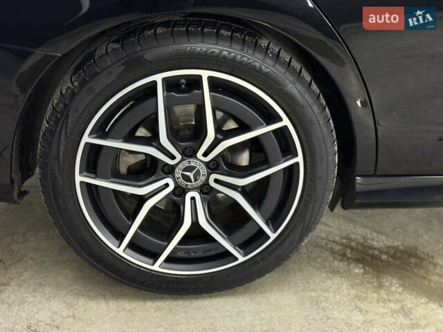 Черный Мерседес Е-Класс, объемом двигателя 1.95 л и пробегом 150 тыс. км за 47777 $, фото 51 на Automoto.ua