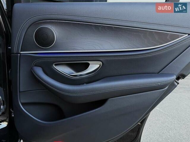 Черный Мерседес Е-Класс, объемом двигателя 1.95 л и пробегом 105 тыс. км за 38900 $, фото 30 на Automoto.ua