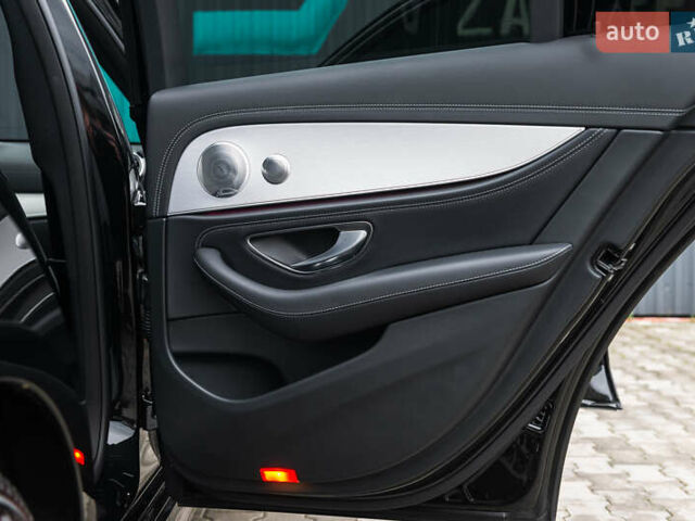 Чорний Мерседес Е-Клас, об'ємом двигуна 1.95 л та пробігом 75 тис. км за 66500 $, фото 30 на Automoto.ua