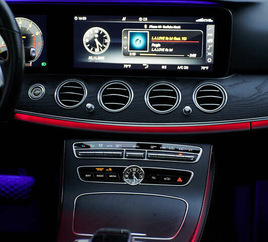 Чорний Мерседес Е-Клас, об'ємом двигуна 2 л та пробігом 94 тис. км за 45000 $, фото 15 на Automoto.ua