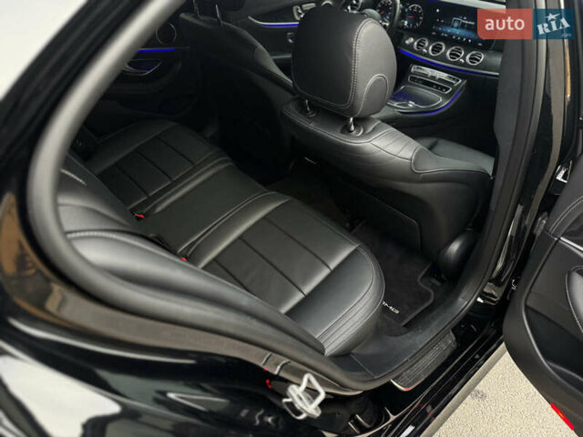 Черный Мерседес Е-Класс, объемом двигателя 2 л и пробегом 78 тыс. км за 50000 $, фото 57 на Automoto.ua