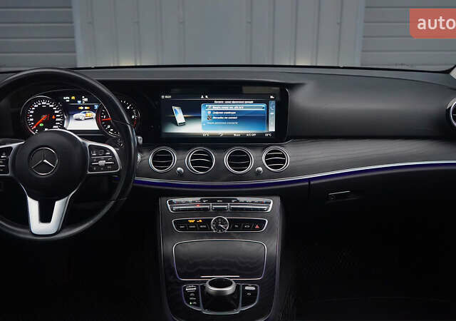 Чорний Мерседес Е-Клас, об'ємом двигуна 1.6 л та пробігом 54 тис. км за 37500 $, фото 20 на Automoto.ua