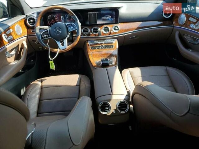 Чорний Мерседес Е-Клас, об'ємом двигуна 2 л та пробігом 107 тис. км за 9000 $, фото 7 на Automoto.ua