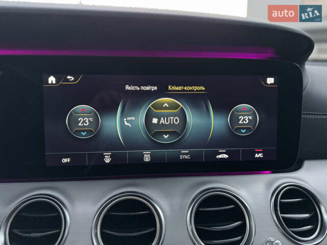 Черный Мерседес Е-Класс, объемом двигателя 1.95 л и пробегом 70 тыс. км за 67000 $, фото 70 на Automoto.ua