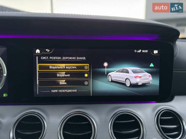 Черный Мерседес Е-Класс, объемом двигателя 1.95 л и пробегом 70 тыс. км за 66500 $, фото 74 на Automoto.ua