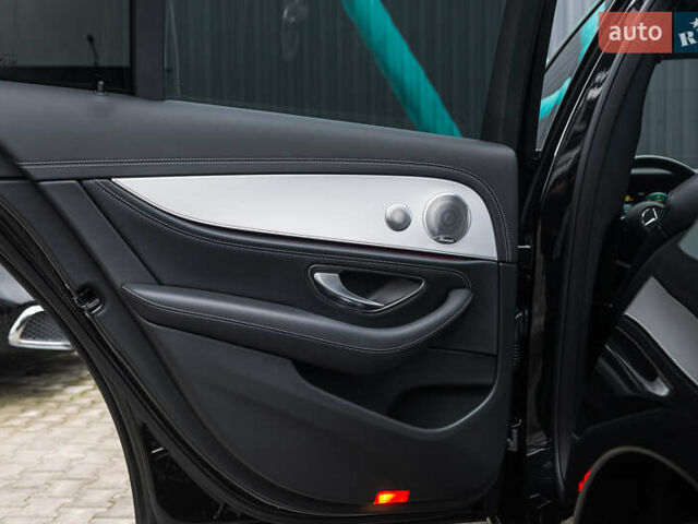 Чорний Мерседес Е-Клас, об'ємом двигуна 1.95 л та пробігом 75 тис. км за 66500 $, фото 28 на Automoto.ua