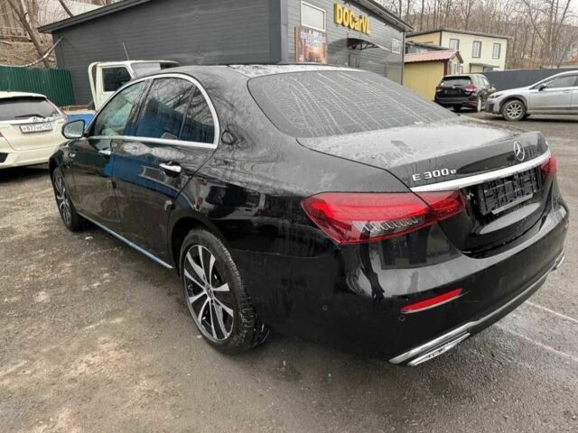 Чорний Мерседес Е-Клас, об'ємом двигуна 2 л та пробігом 92 тис. км за 36500 $, фото 1 на Automoto.ua