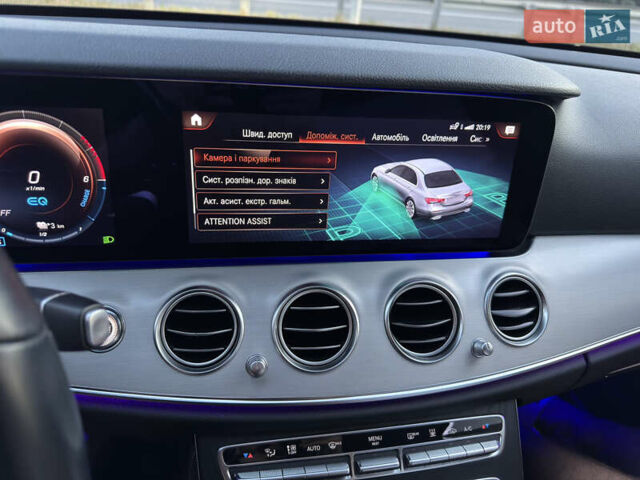 Чорний Мерседес Е-Клас, об'ємом двигуна 1.95 л та пробігом 148 тис. км за 50000 $, фото 19 на Automoto.ua