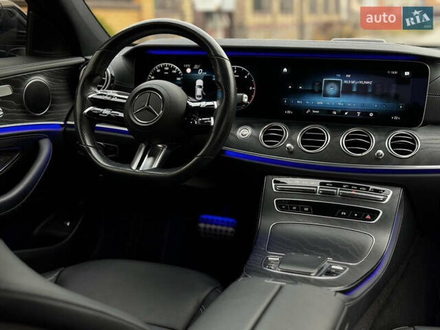 Черный Мерседес Е-Класс, объемом двигателя 2 л и пробегом 78 тыс. км за 50000 $, фото 67 на Automoto.ua