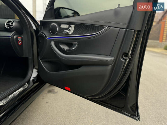 Черный Мерседес Е-Класс, объемом двигателя 2 л и пробегом 78 тыс. км за 50000 $, фото 65 на Automoto.ua