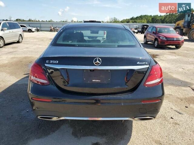 Чорний Мерседес Е-Клас, об'ємом двигуна 2 л та пробігом 107 тис. км за 9000 $, фото 5 на Automoto.ua