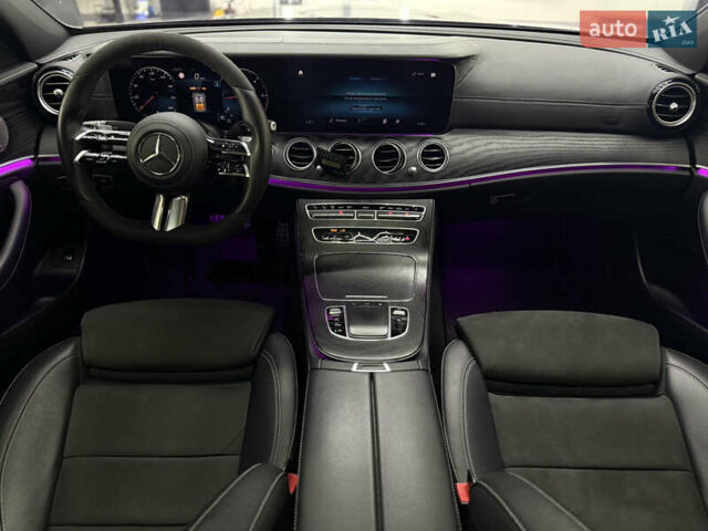 Черный Мерседес Е-Класс, объемом двигателя 1.95 л и пробегом 150 тыс. км за 47777 $, фото 4 на Automoto.ua