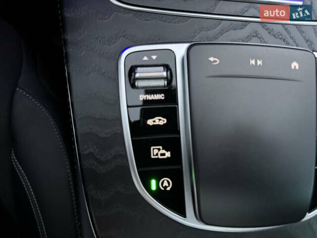 Черный Мерседес Е-Класс, объемом двигателя 1.95 л и пробегом 70 тыс. км за 66500 $, фото 60 на Automoto.ua