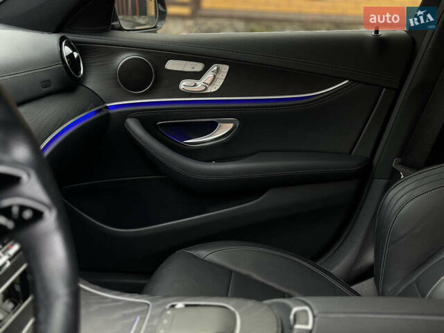 Черный Мерседес Е-Класс, объемом двигателя 2 л и пробегом 78 тыс. км за 50000 $, фото 46 на Automoto.ua