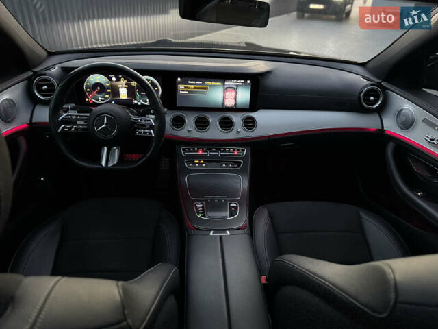 Черный Мерседес Е-Класс, объемом двигателя 1.95 л и пробегом 70 тыс. км за 67000 $, фото 109 на Automoto.ua
