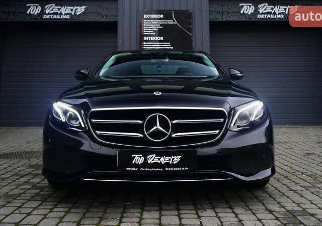 Чорний Мерседес Е-Клас, об'ємом двигуна 1.6 л та пробігом 54 тис. км за 37500 $, фото 4 на Automoto.ua