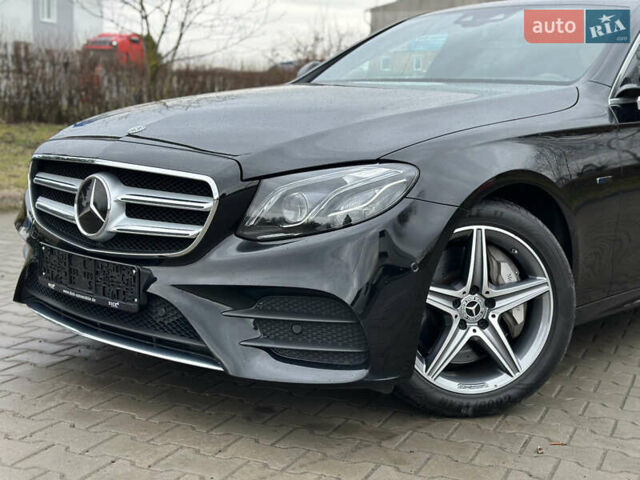 Чорний Мерседес Е-Клас, об'ємом двигуна 1.95 л та пробігом 112 тис. км за 38400 $, фото 5 на Automoto.ua