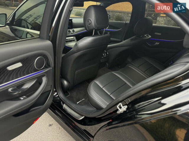 Черный Мерседес Е-Класс, объемом двигателя 2 л и пробегом 78 тыс. км за 50000 $, фото 52 на Automoto.ua