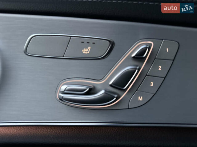 Черный Мерседес Е-Класс, объемом двигателя 1.95 л и пробегом 70 тыс. км за 66500 $, фото 102 на Automoto.ua