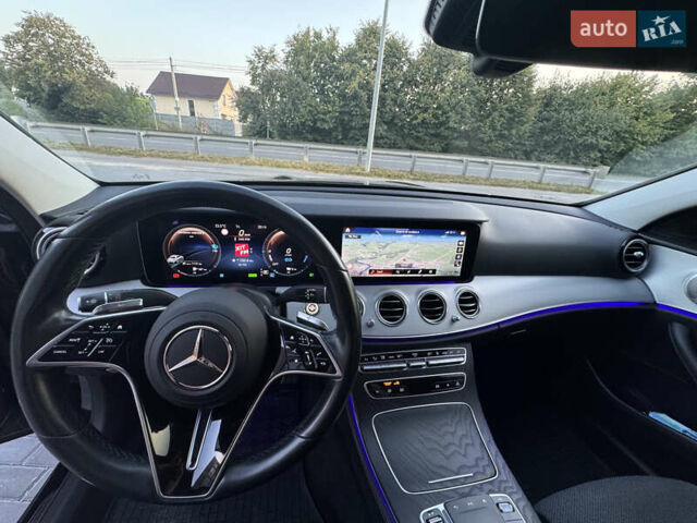 Чорний Мерседес Е-Клас, об'ємом двигуна 1.95 л та пробігом 148 тис. км за 50000 $, фото 13 на Automoto.ua