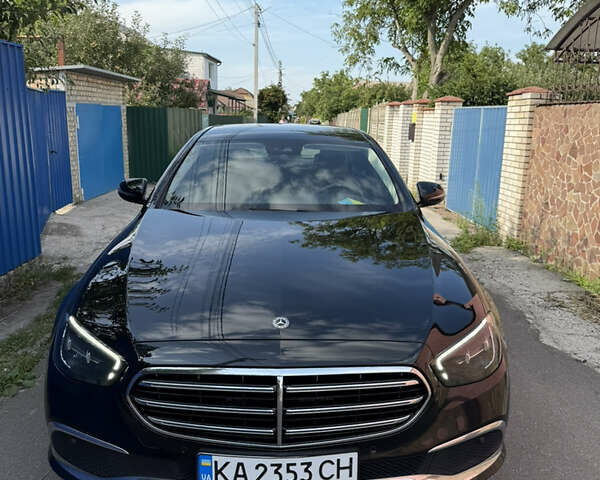 Черный Мерседес Е-Класс, объемом двигателя 1.99 л и пробегом 99 тыс. км за 45000 $, фото 1 на Automoto.ua